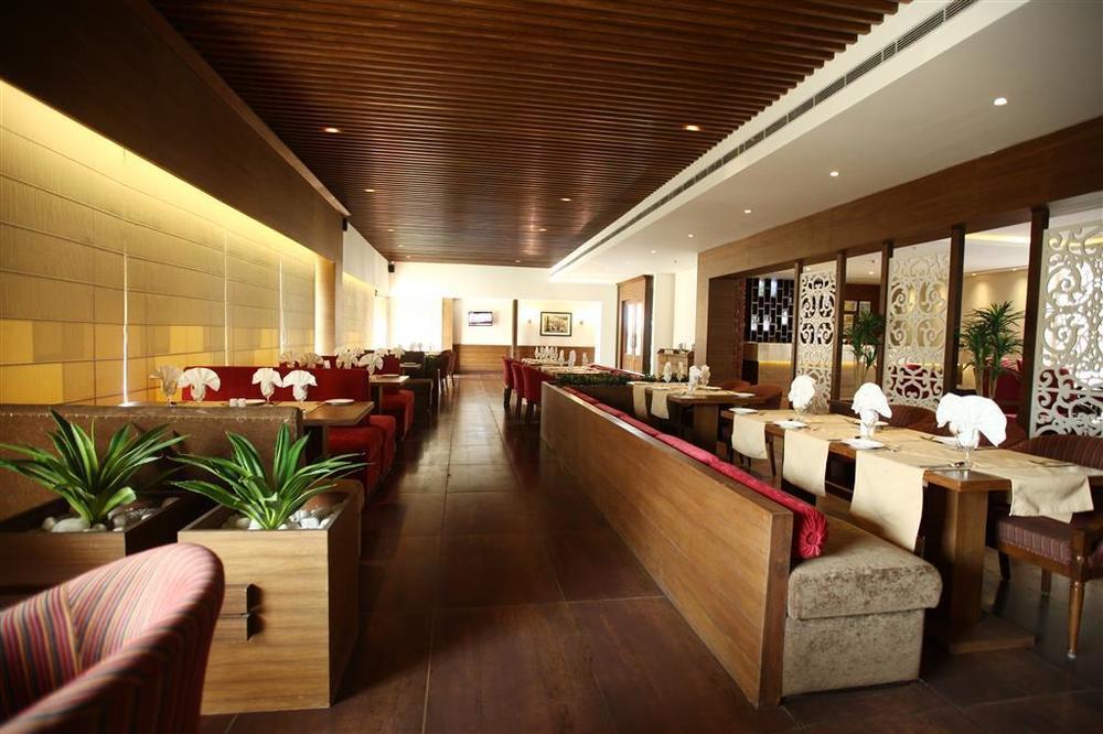 Best Western Country Woods Ambāla Restaurant foto